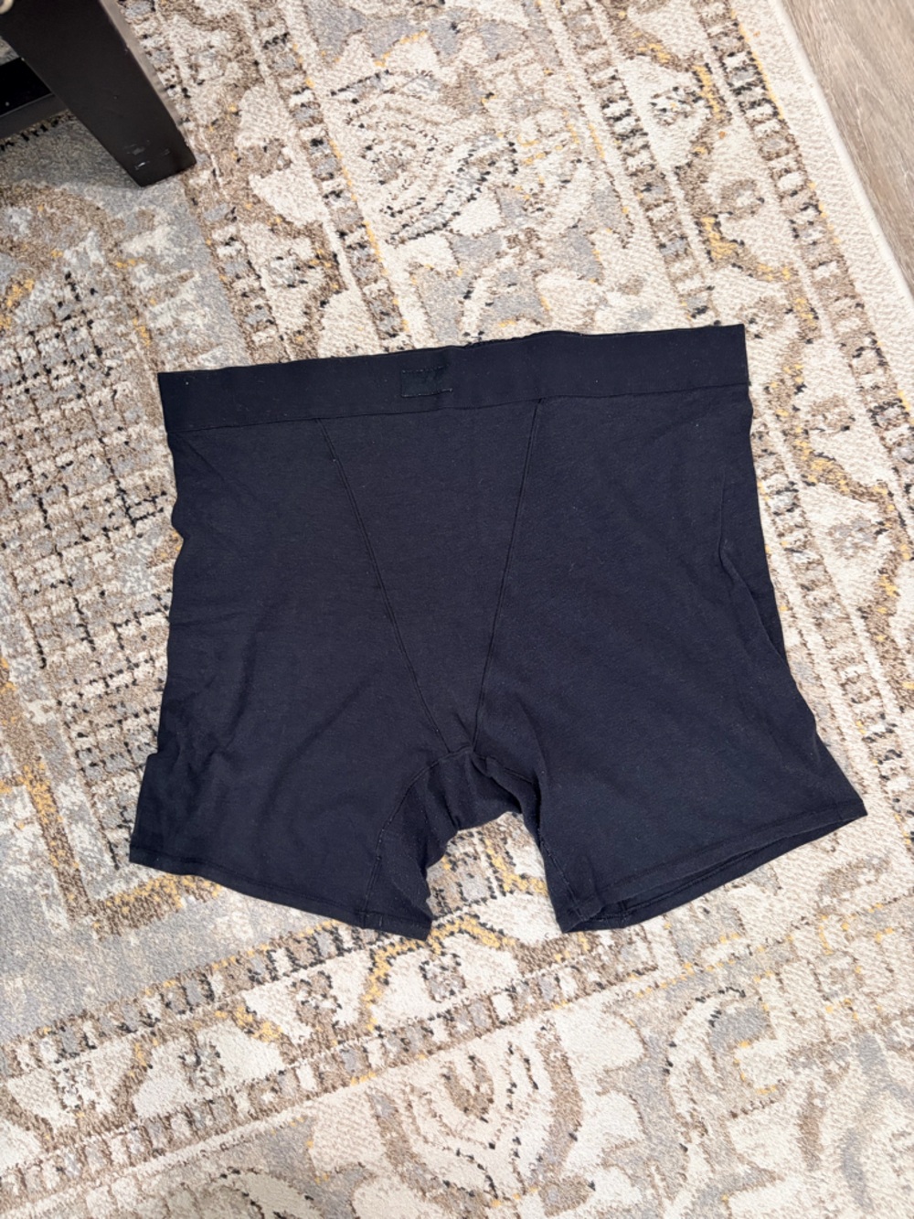 SKIMS Boyfriend Short in Black